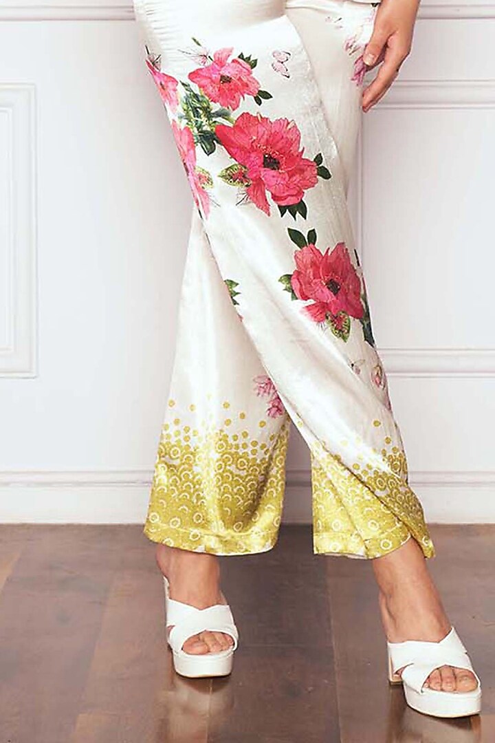Ivory Mashru Satin Floral Printed Co-Ord Set by Sakshi Girri at Pernia's Pop Up Shop
