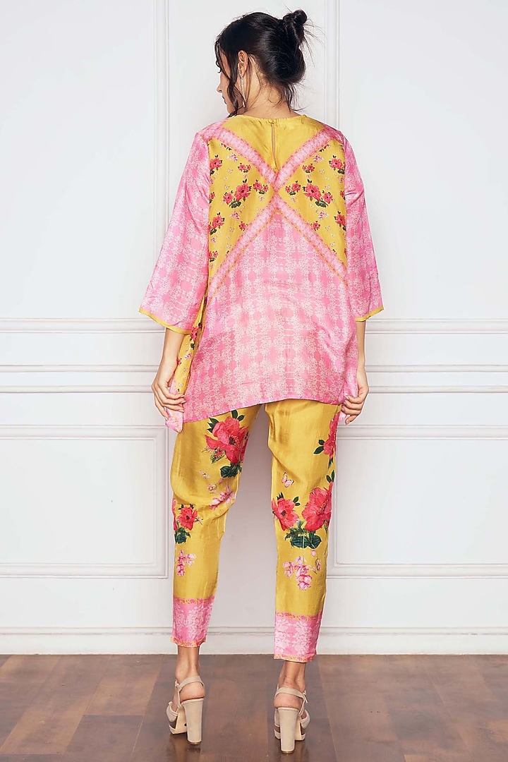 Pink Dupion Silk Floral Printed Tunic Set by Sakshi Girri at Pernia's Pop Up Shop