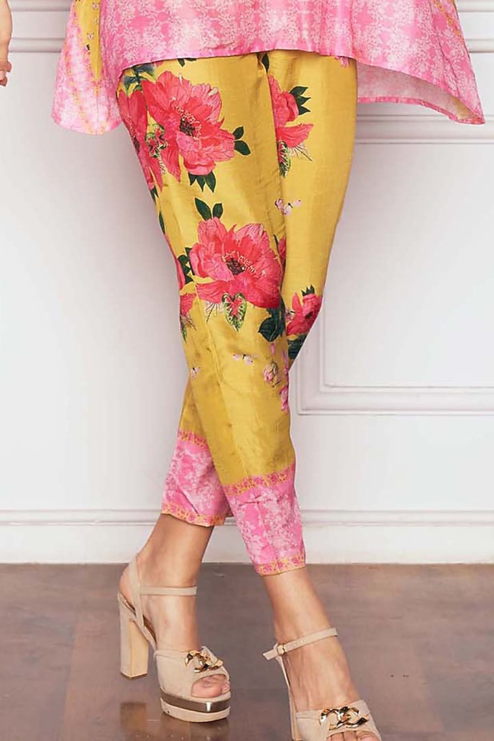 Pink Dupion Silk Floral Printed Tunic Set by Sakshi Girri at Pernia's Pop Up Shop