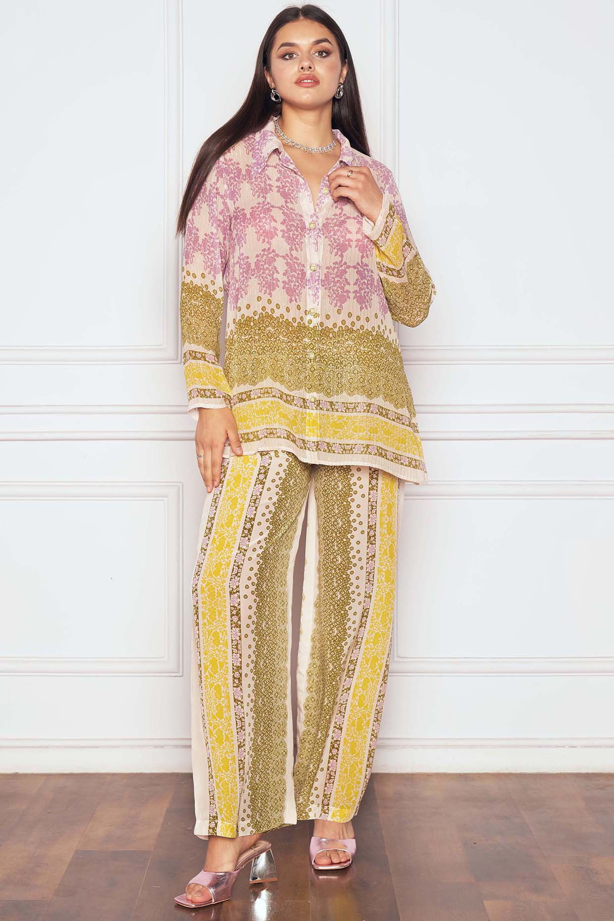 Olive Green & Mauve Georgette Printed Co-Ord Set by Sakshi Girri at Pernia's Pop Up Shop