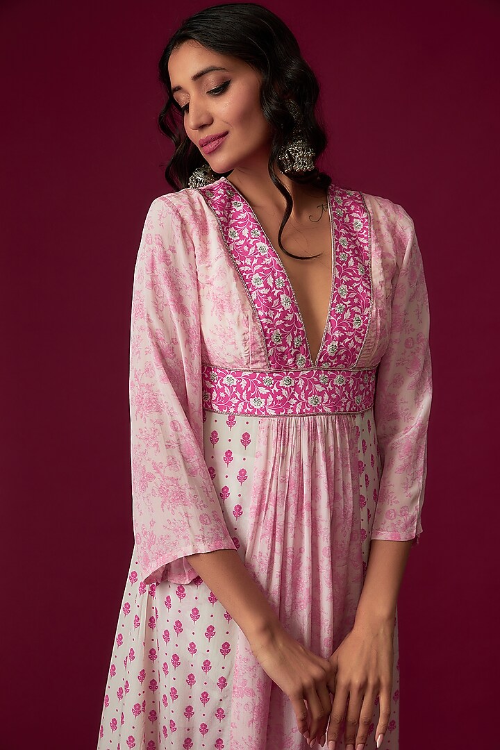 Pink Natural Crepe Floral Printed Tunic Set by Sakshi Girri at Pernia's Pop Up Shop