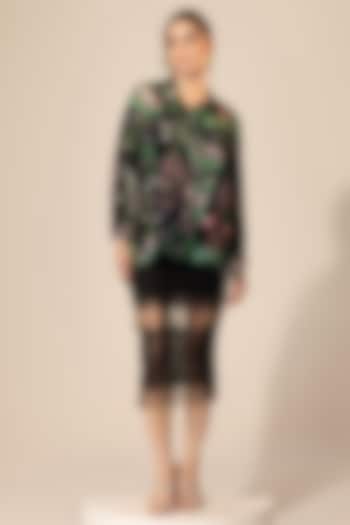 Black Chantilly Lace Midi Skirt Set by Sakshi Girri