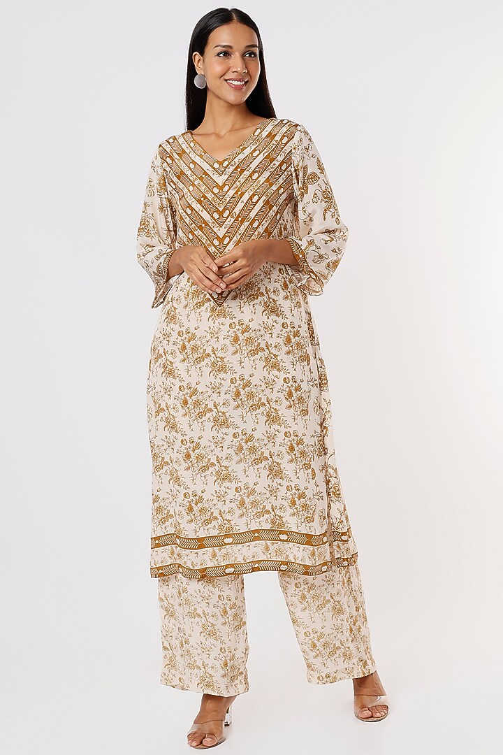 Mustard Crepe Kurta Set by Sakshi Girri at Pernia's Pop Up Shop