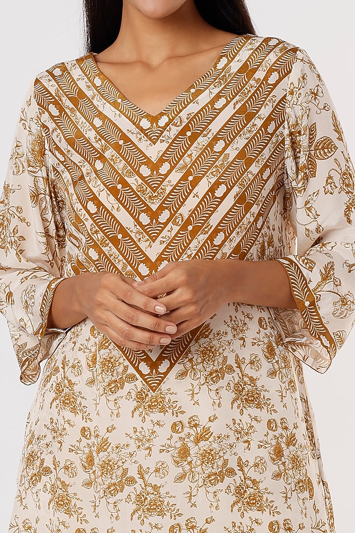 Mustard Crepe Kurta Set by Sakshi Girri at Pernia's Pop Up Shop