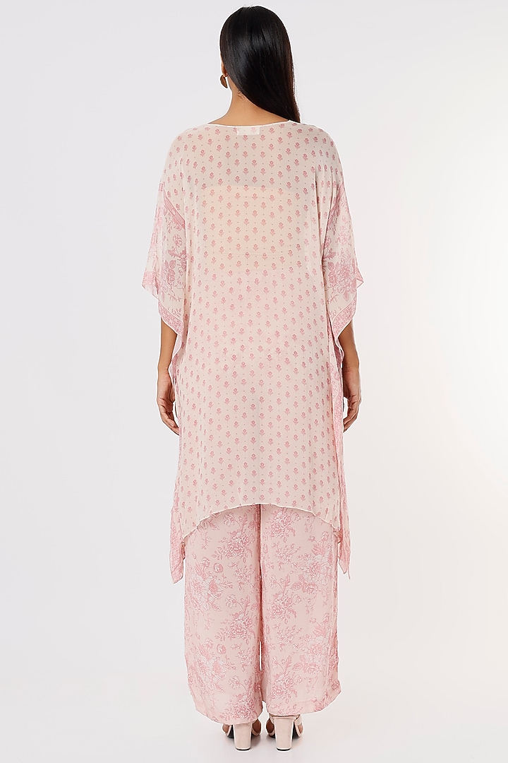 Blush Pink Digital Printed Kaftan by Sakshi Girri at Pernia's Pop Up Shop