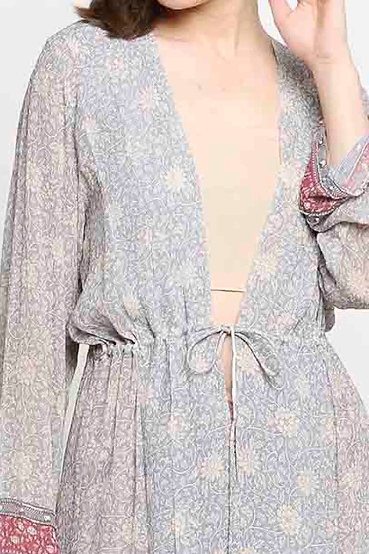Lavender Embroidered Tunic Set by Sakshi Girri at Pernia's Pop Up Shop