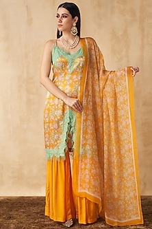product-color-Yellow