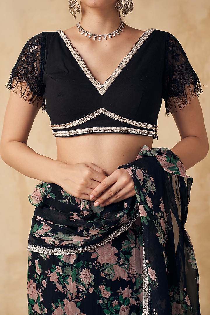 Black Organza Floral Printed Pre-Stitched Wedding Saree Set by Sakshi Girri at Pernia's Pop Up Shop