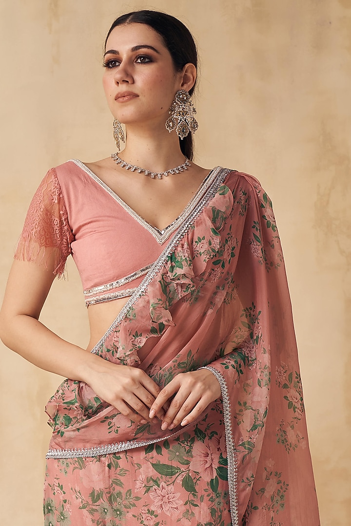Salmon Printed Pre-Stitched Wedding Saree Set by Sakshi Girri at Pernia's Pop Up Shop