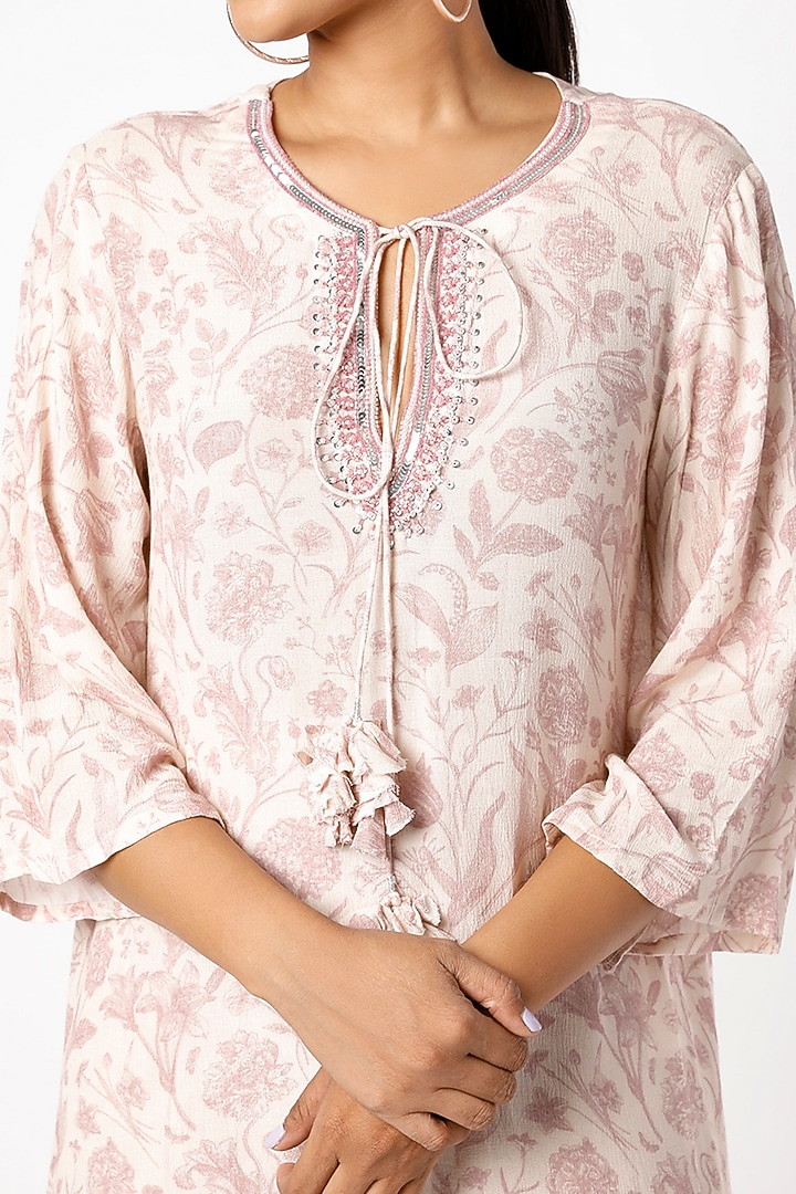 Blush Pink Printed Kurta Set by Sakshi Girri at Pernia's Pop Up Shop