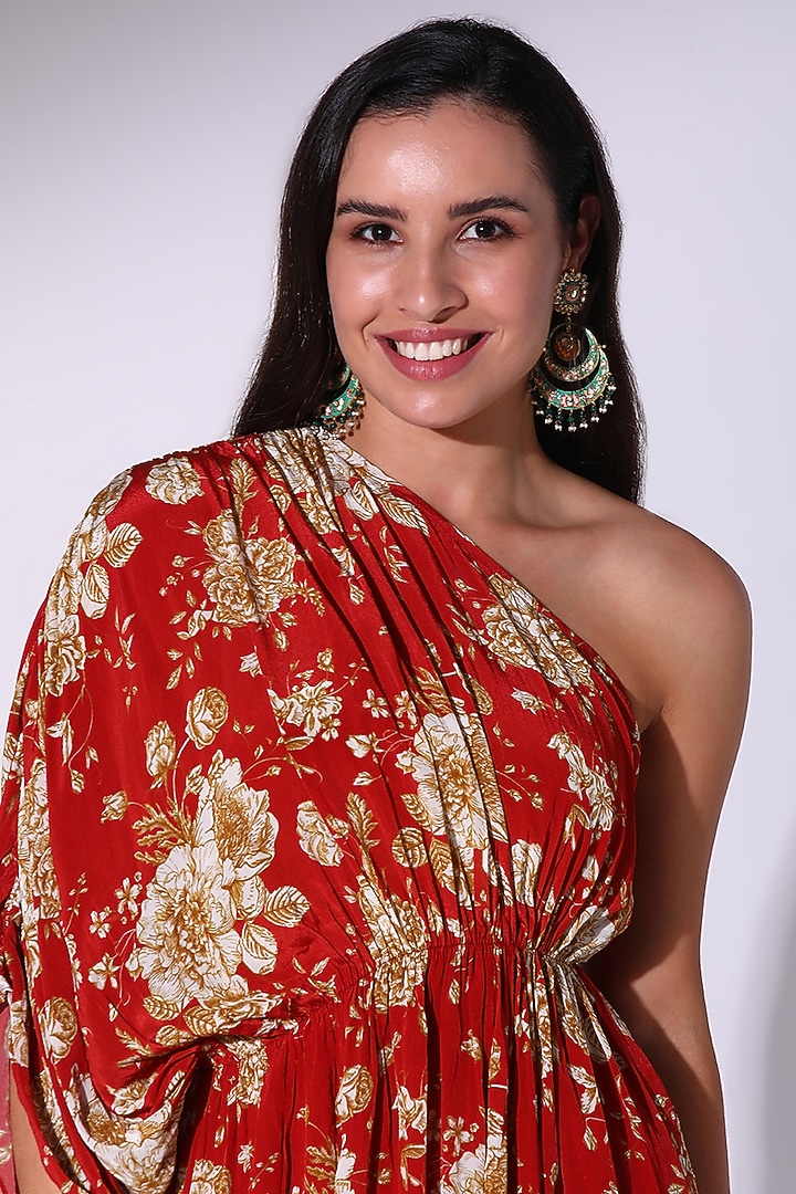 Red Crepe Floral Printed One-Shoulder Tunic Set by Sakshi Girri at Pernia's Pop Up Shop