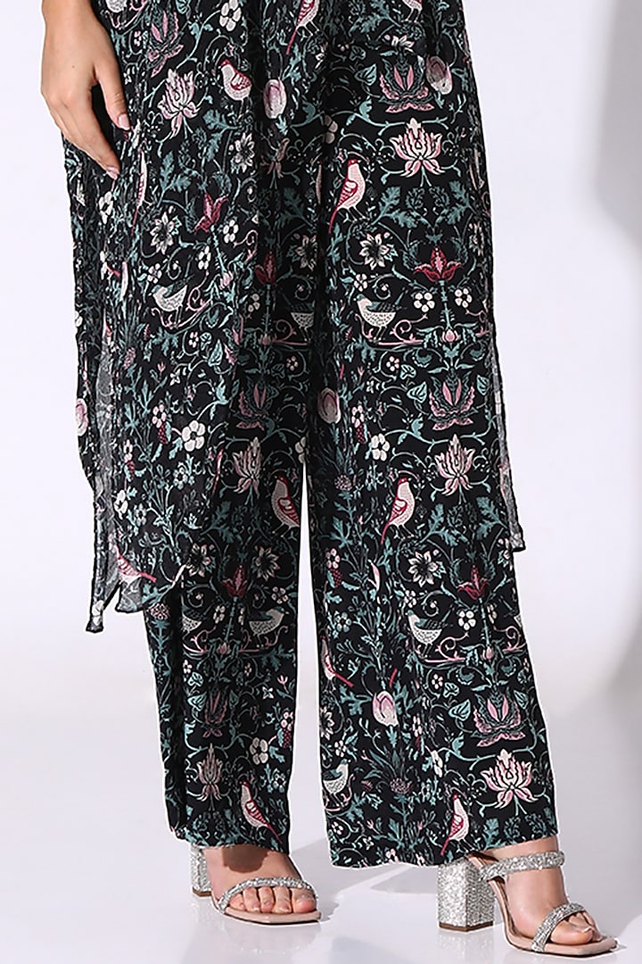 Black Chiffon & Crepe Printed Kaftan Set by Sakshi Girri at Pernia's Pop Up Shop