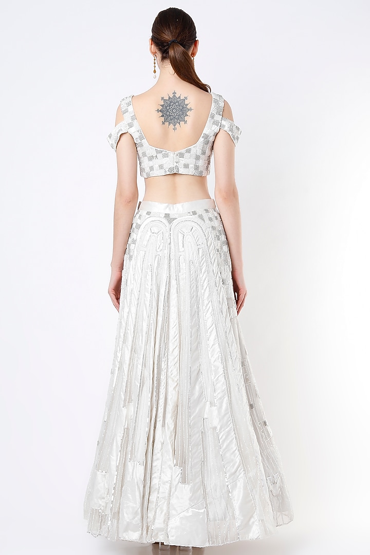 White Embellished Wedding Lehenga Set by Saloni Jain at Pernia's Pop Up Shop