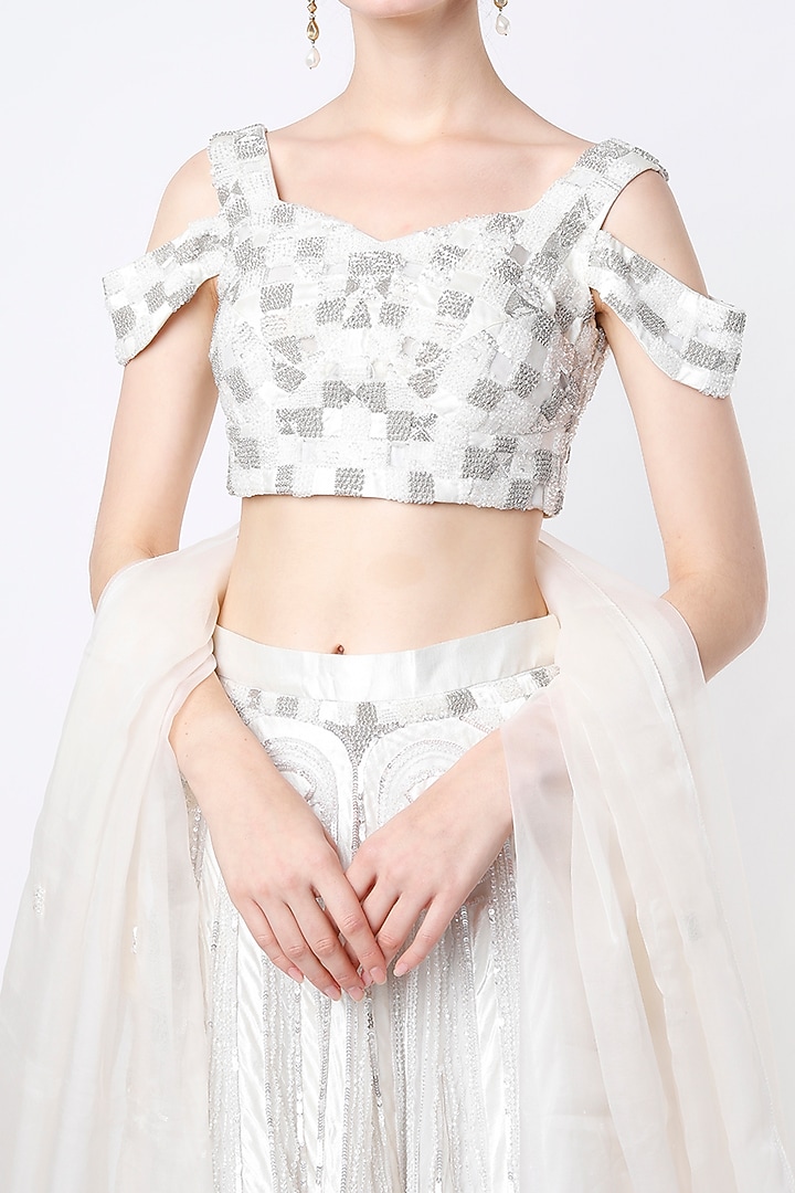White Embellished Wedding Lehenga Set by Saloni Jain at Pernia's Pop Up Shop