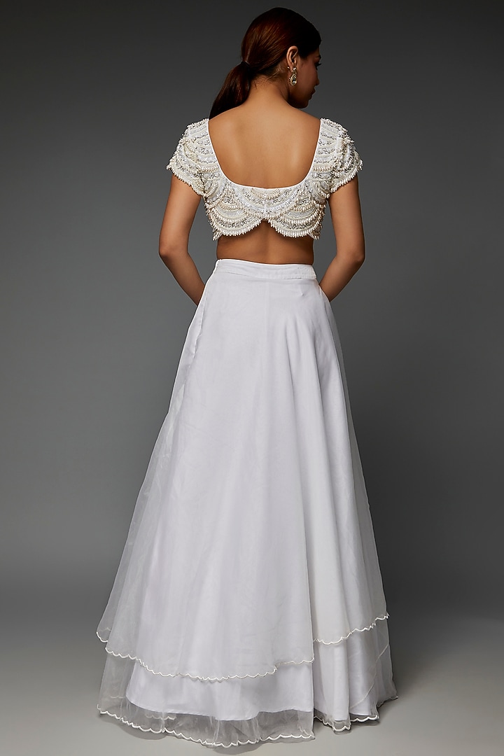 White Organza Wedding Lehenga Set by Saloni Jain at Pernia's Pop Up Shop