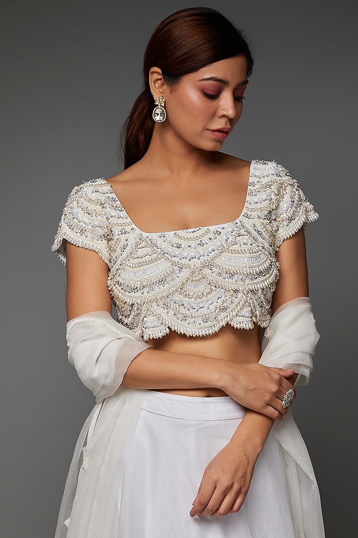 White Organza Wedding Lehenga Set by Saloni Jain at Pernia's Pop Up Shop