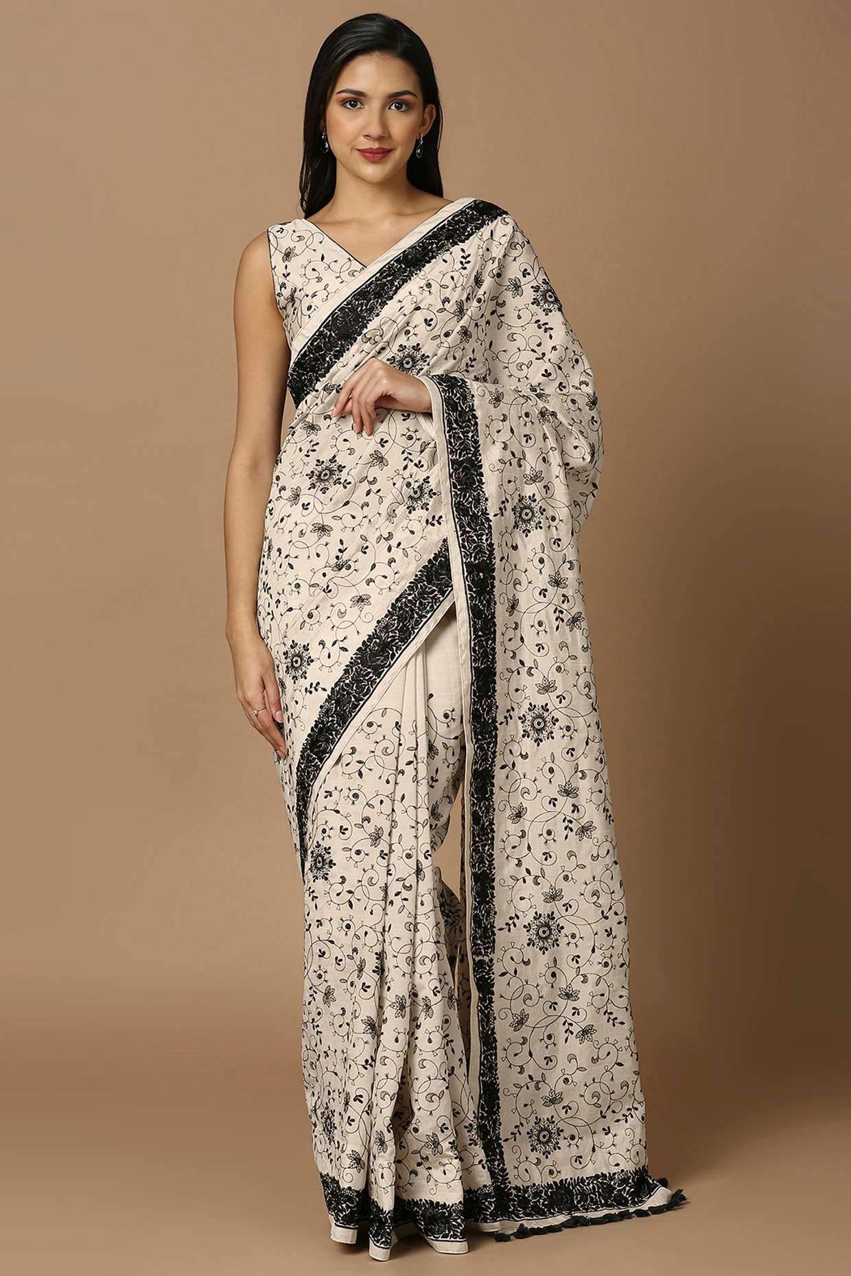 Off white and black saree hotsell