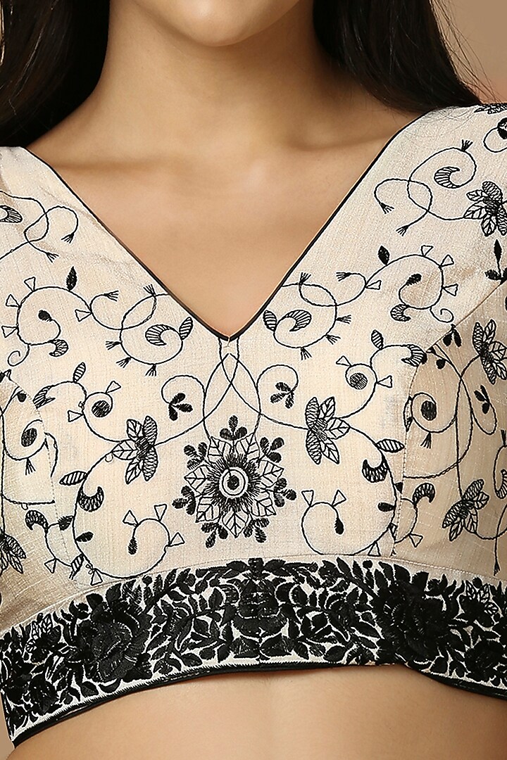 Off-White & Black Tussar Silk Floral Embroidered Festive Saree Set by Salwar Studio at Pernia's Pop Up Shop