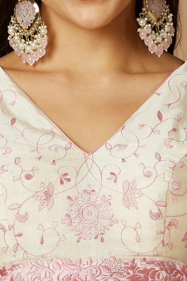 Off-White & Pink Tussar Silk Floral Embroidered Festive Saree Set by Salwar Studio at Pernia's Pop Up Shop