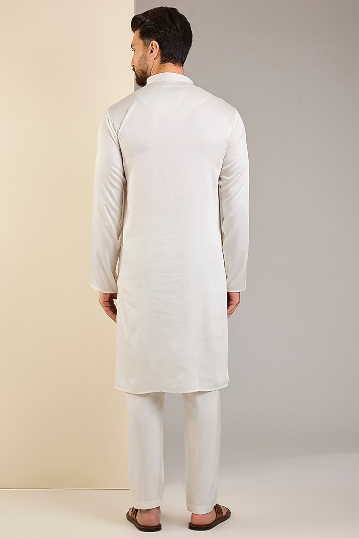 White Cotton Kurta by SAMMOHAN at Pernia's Pop Up Shop