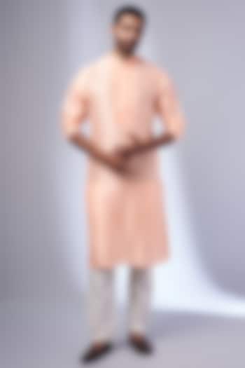 Peach Pure Silk Kashmiri Embroidered Kurta by SAMMOHAN at Pernia's Pop Up Shop
