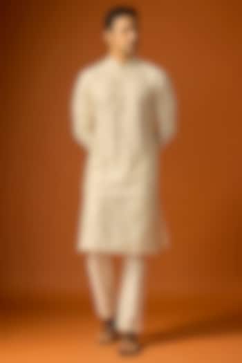 Off-White Silk Embroidered Kurta Set by SAMMOHAN at Pernia's Pop Up Shop