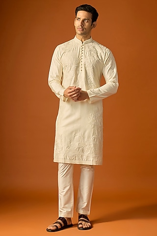 Off-White Silk Embroidered Kurta Set by SAMMOHAN