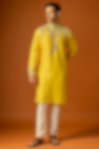 Yellow Silk Embroidered Kurta Set by SAMMOHAN at Pernia's Pop Up Shop