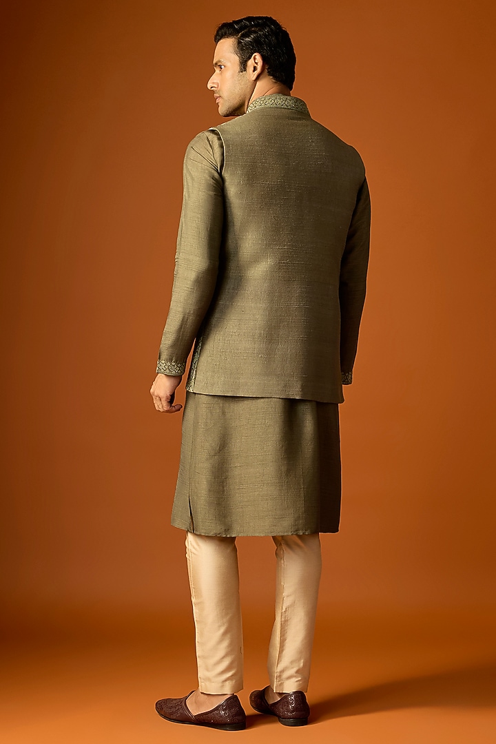 Olive Green Silk Embroidered Bundi Set by SAMMOHAN at Pernia's Pop Up Shop