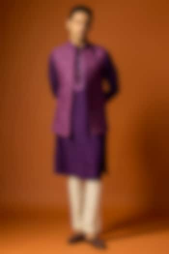 Purple Silk Embroidered Bundi Jacket Set by SAMMOHAN at Pernia's Pop Up Shop