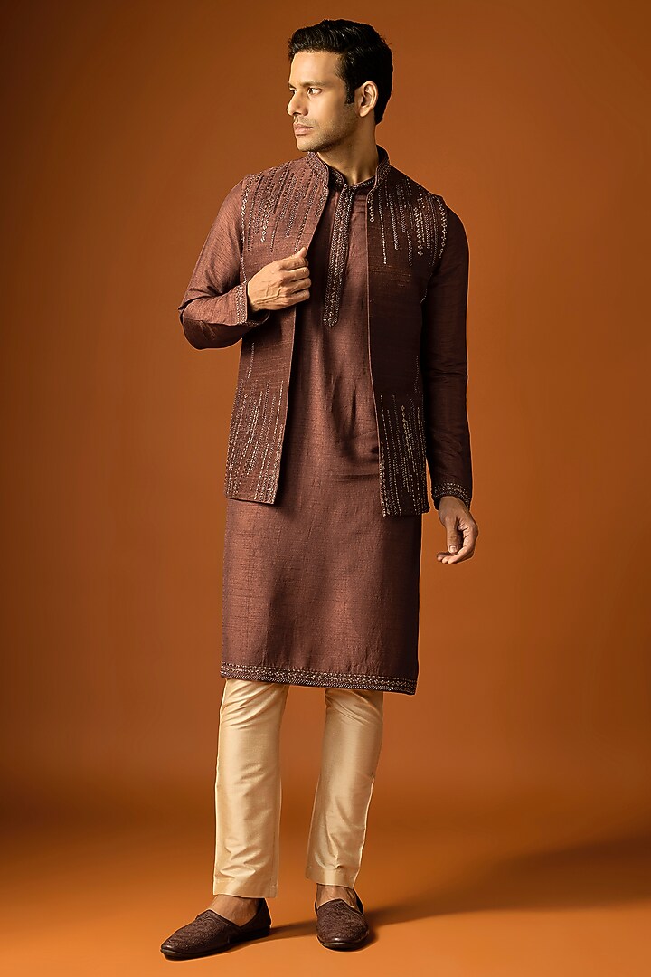Brown Silk Embroidered Bundi Jacket Set by SAMMOHAN at Pernia's Pop Up Shop
