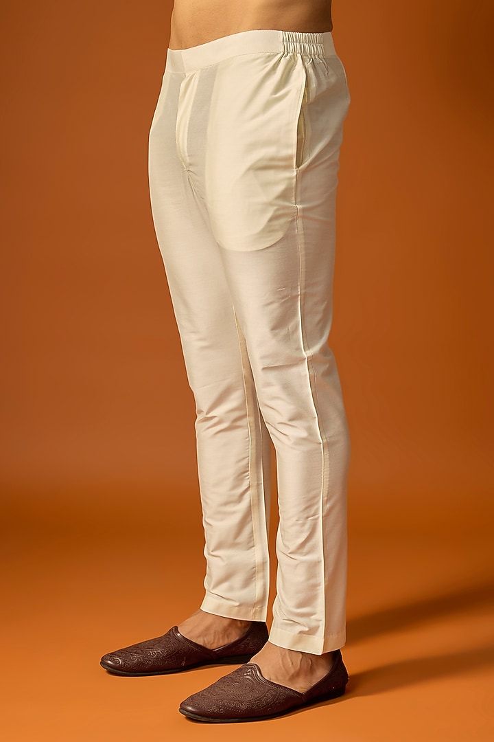 Off-White Silk Embroidered Groom Sherwani Set by SAMMOHAN at Pernia's Pop Up Shop