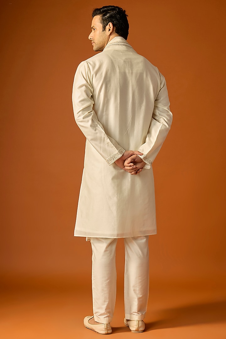 Off-White Silk Embroidered Kurta Set by SAMMOHAN at Pernia's Pop Up Shop