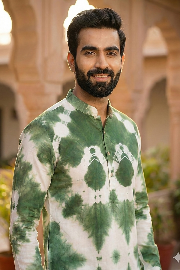 Green Chanderi Kurta by SAMMOHAN at Pernia's Pop Up Shop