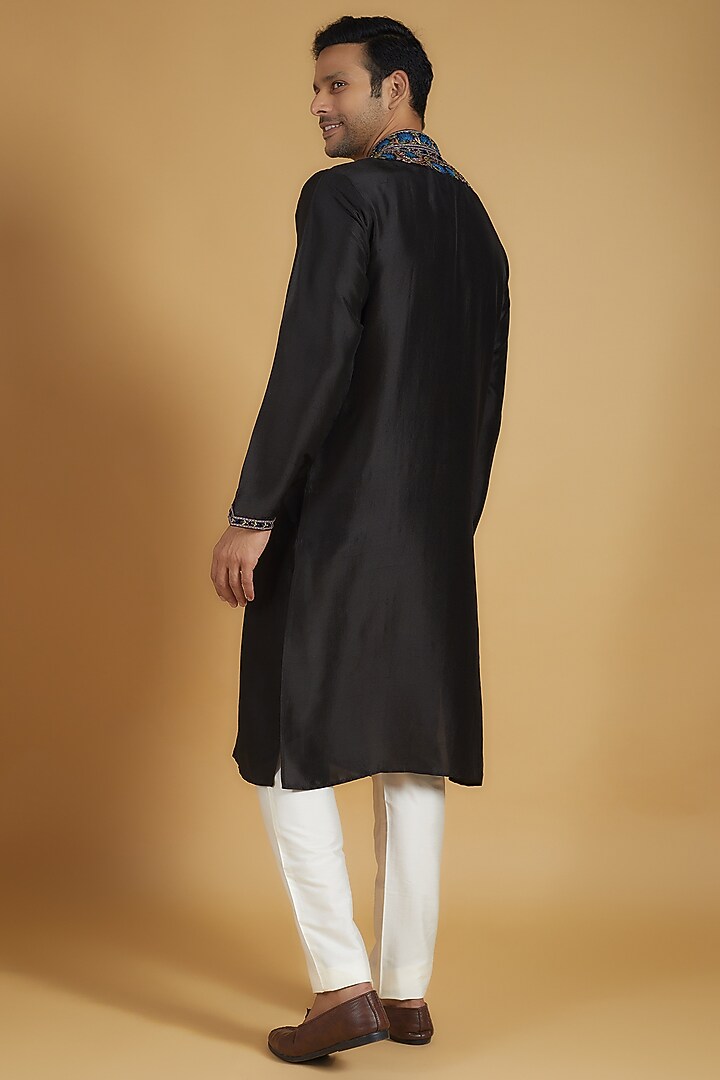 Black Pure Silk Kashmiri Embroidered Kurta by SAMMOHAN at Pernia's Pop Up Shop