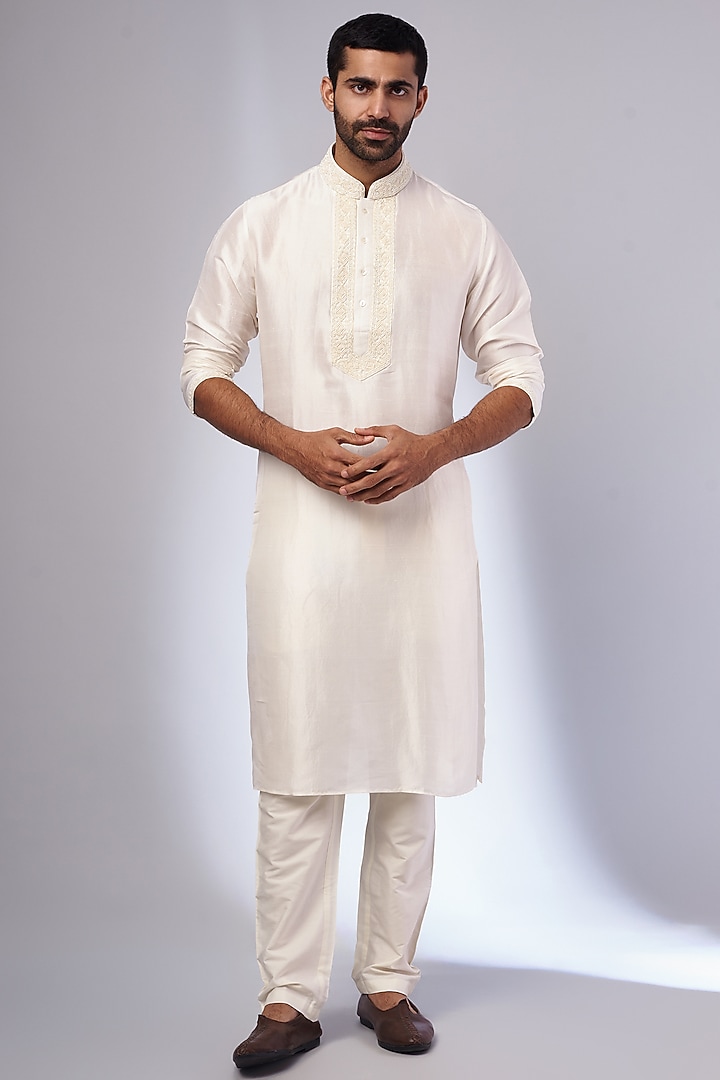 Ivory Pure Silk Hand Embroidered Kurta by SAMMOHAN at Pernia's Pop Up Shop