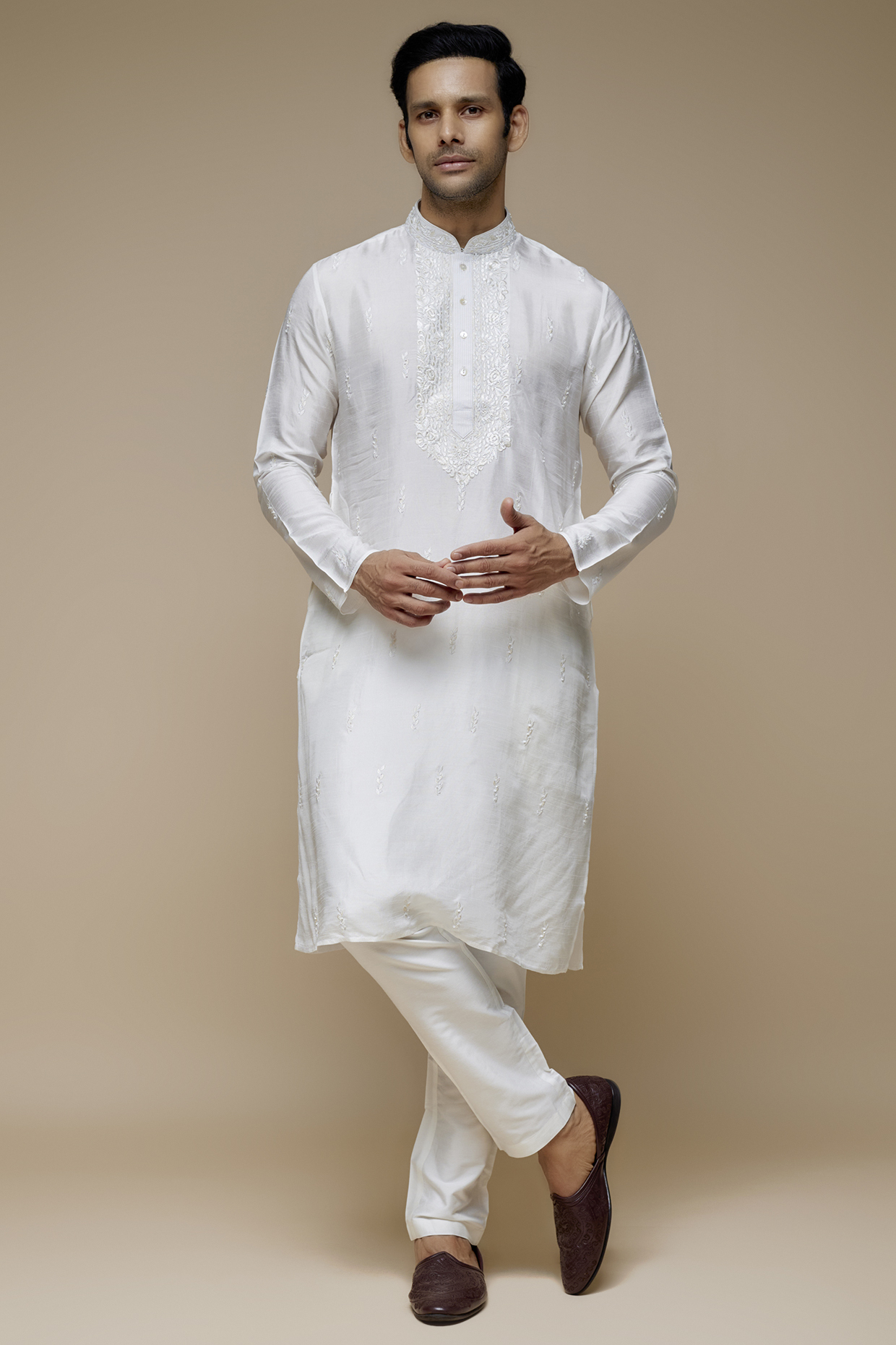 White Tussar Hand & Machine Embroidered Handcrafted Kurta Set by SAMMOHAN