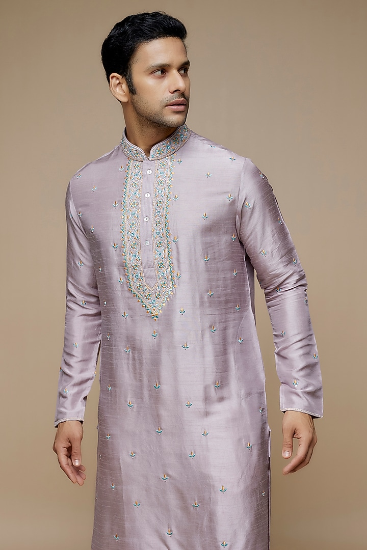 Lavender Tussar Abla Hand & Machine Embroidered Handcrafted Kurta Set by SAMMOHAN at Pernia's Pop Up Shop