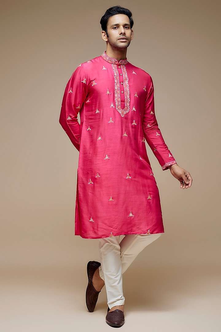 Pink Tussar Hand & Machine Embroidered Handcrafted Kurta Set by SAMMOHAN