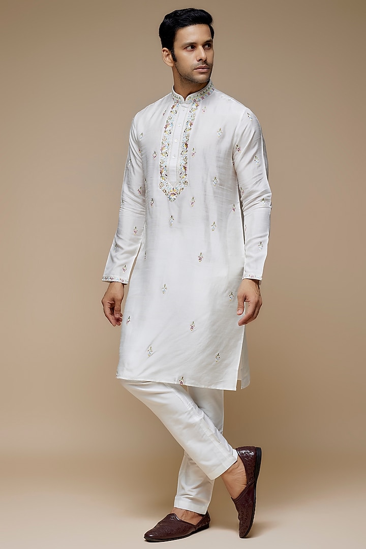 White Tussar Hand & Machine Embroidered Handcrafted Kurta Set by SAMMOHAN