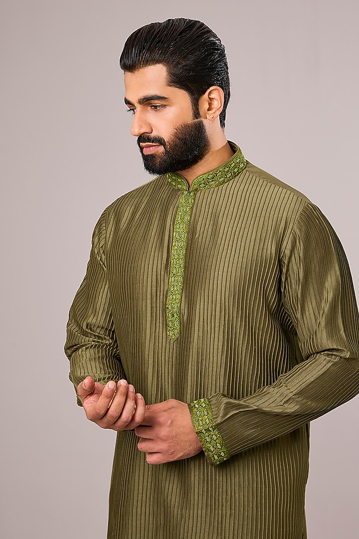 Green Silk Kurta Set by SAMMOHAN at Pernia's Pop Up Shop
