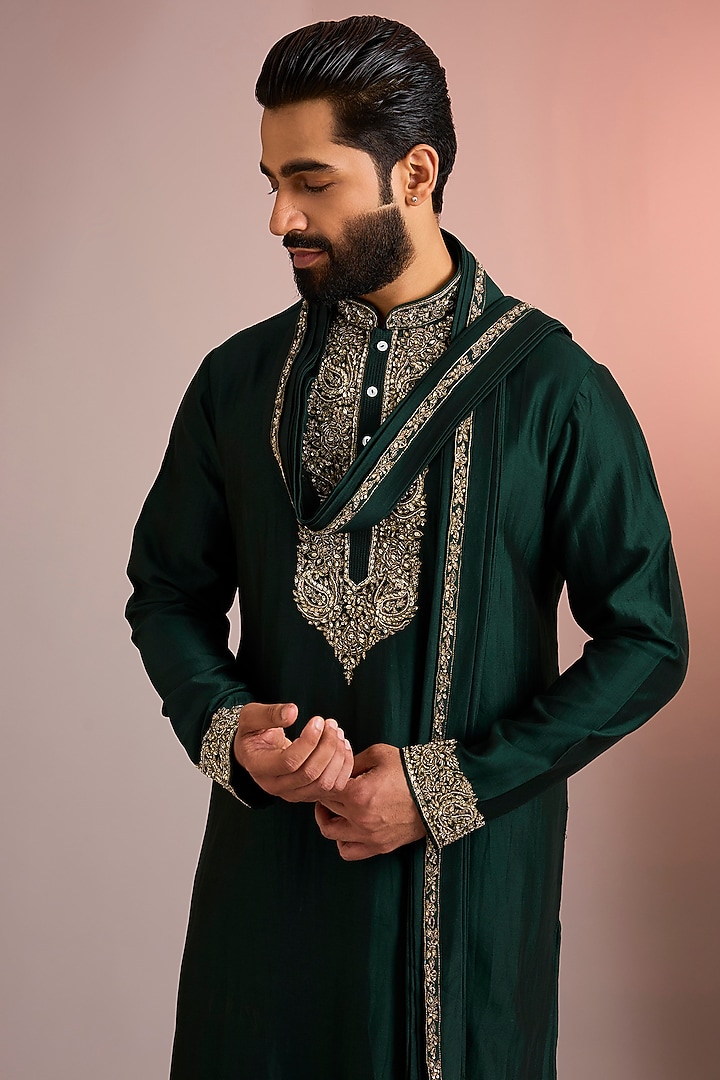 Emerald Green Silk Kurta Set by SAMMOHAN at Pernia's Pop Up Shop