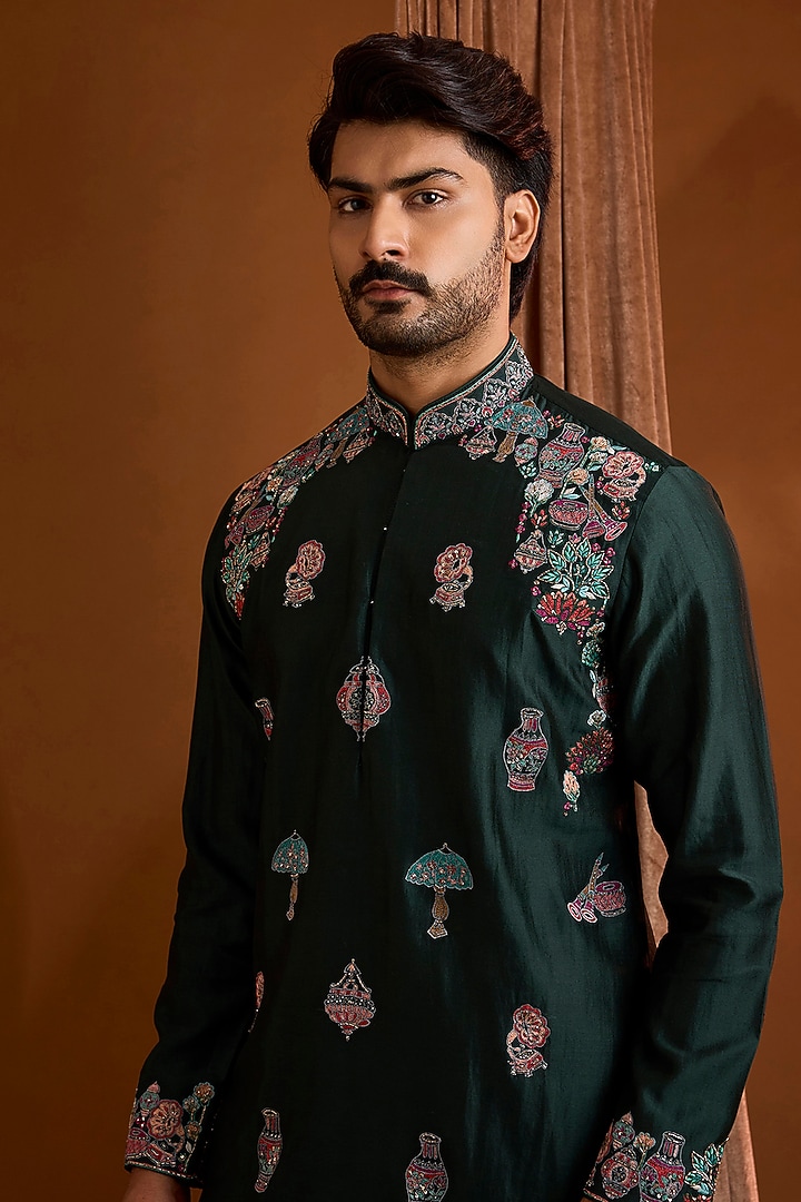 Emerald Green Silk Kurta Set by SAMMOHAN at Pernia's Pop Up Shop
