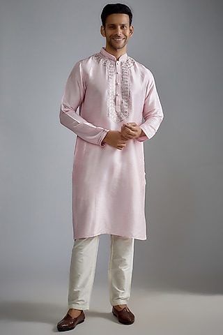 Pink Tussar Machine Embroidered Kurta Set by ALOUKIK