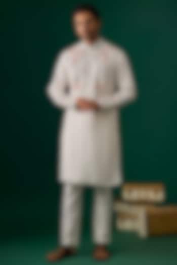 Off-White Silk Embroidered Kurta Set by SAMMOHAN