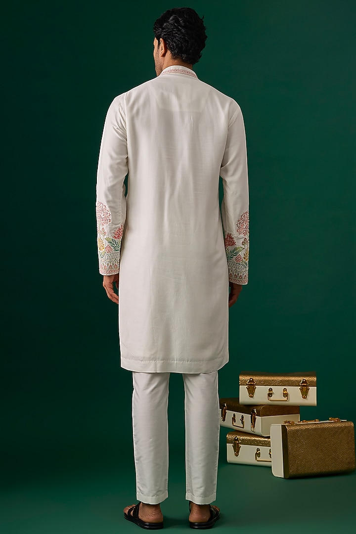 Off-White Silk Embroidered Kurta Set by SAMMOHAN at Pernia's Pop Up Shop