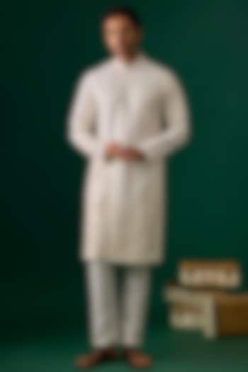 Off-White Silk Embroidered Kurta Set by SAMMOHAN