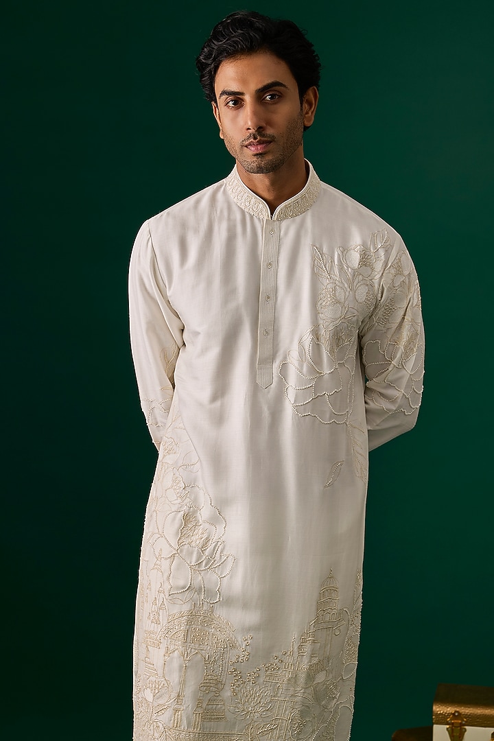Off-White Silk Embroidered Kurta Set by SAMMOHAN at Pernia's Pop Up Shop