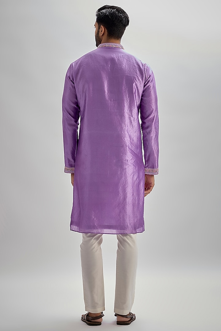Lilac Silk Hand & Machine Embroidered Kurta Set by SAMMOHAN at Pernia's Pop Up Shop