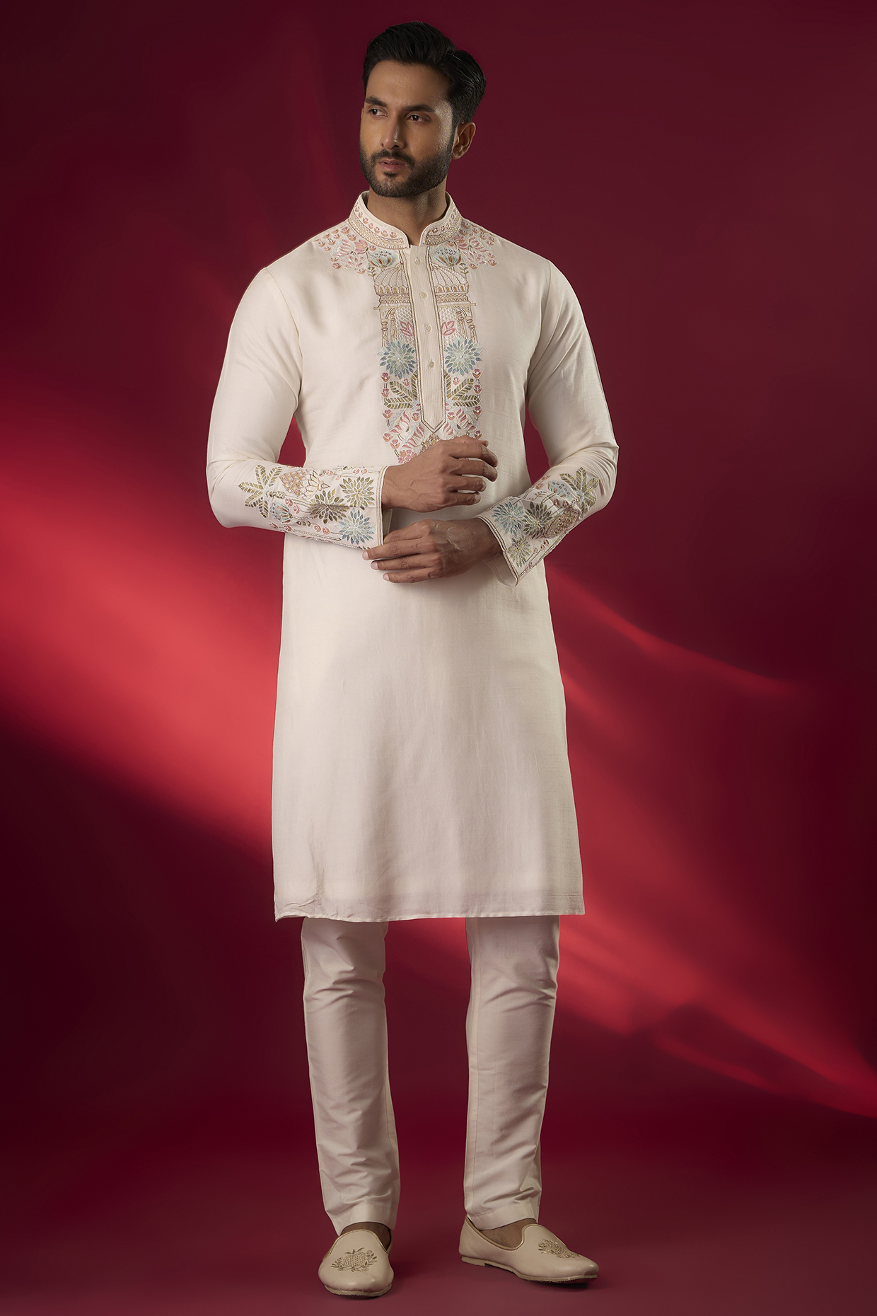 Off-White Tussar Hand & Machine Embroidered Kurta Set by SAMMOHAN